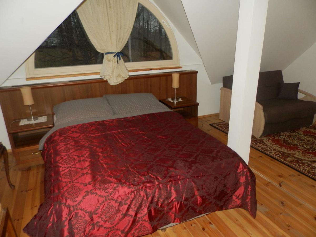 Bed and Breakfast Dwor Strzyzew Zelazowa Wola Екстер'єр фото